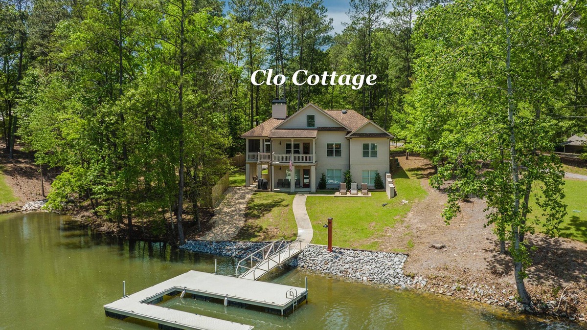 Pleasure Point House | The Clo Cottage on Lake Martin