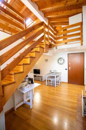 Clusone Apartment | The clock house -Centro storico-