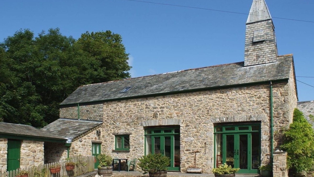 Ivybridge Cottage | THE CLOCK HOUSE, pet friendly, character holiday cottage in Ivybridge