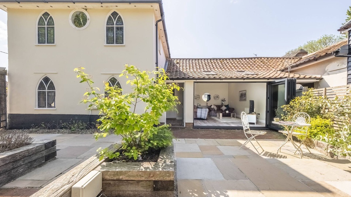 Diss House | The Clockhouse, North Lopham, Norfolk