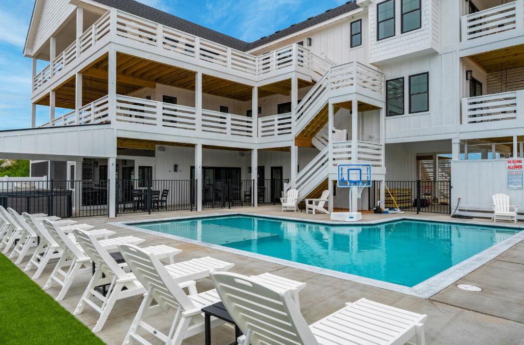 Whalehead Beach House | The Clubhouse WH412