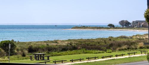 Indented Head House | The Coach House