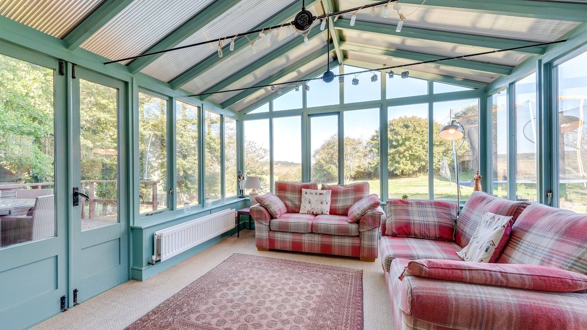 Dunwich House | The Coach House - Four Bedroom House, Sleeps 8