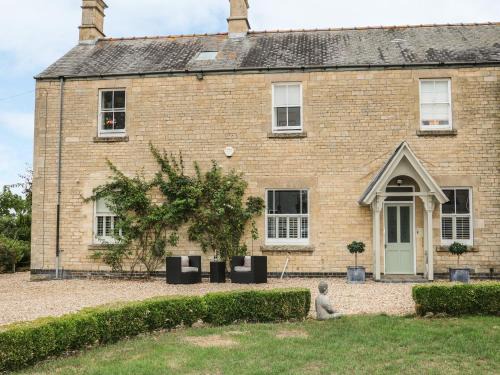 Burton Coggles House | The Coach House