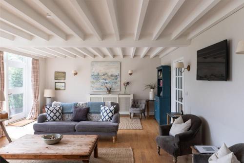 Penicuik House | The Coach House, Pentland Hills