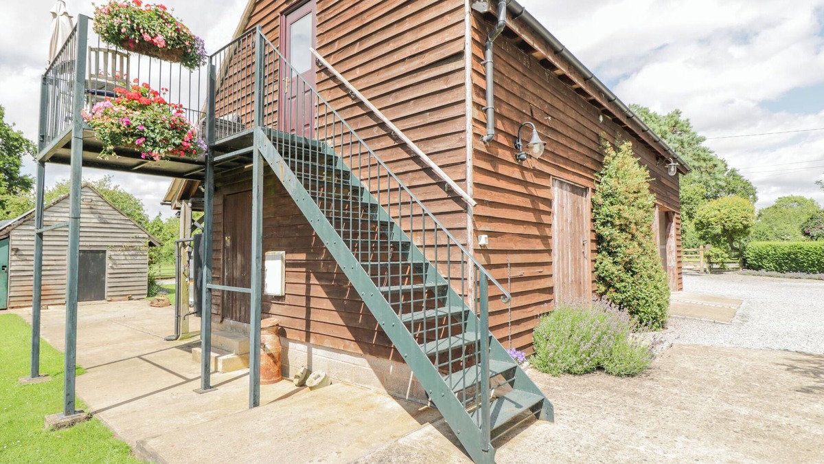Newent House | THE COACH HOUSE, romantic in Newent