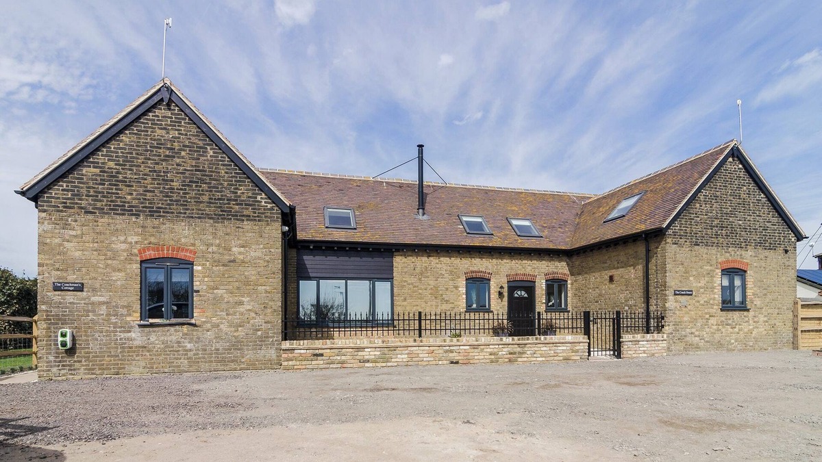 Sandwich Cottage | The Coach House - UKC2772