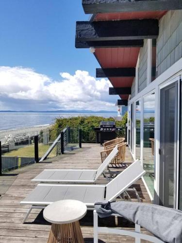 Point Roberts House | The Coastal Cottage