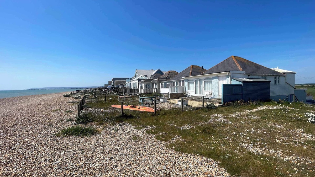 Pevensey House | The Coastal Crab - Family-Friendly Three-Bed Beach House in Pevensey