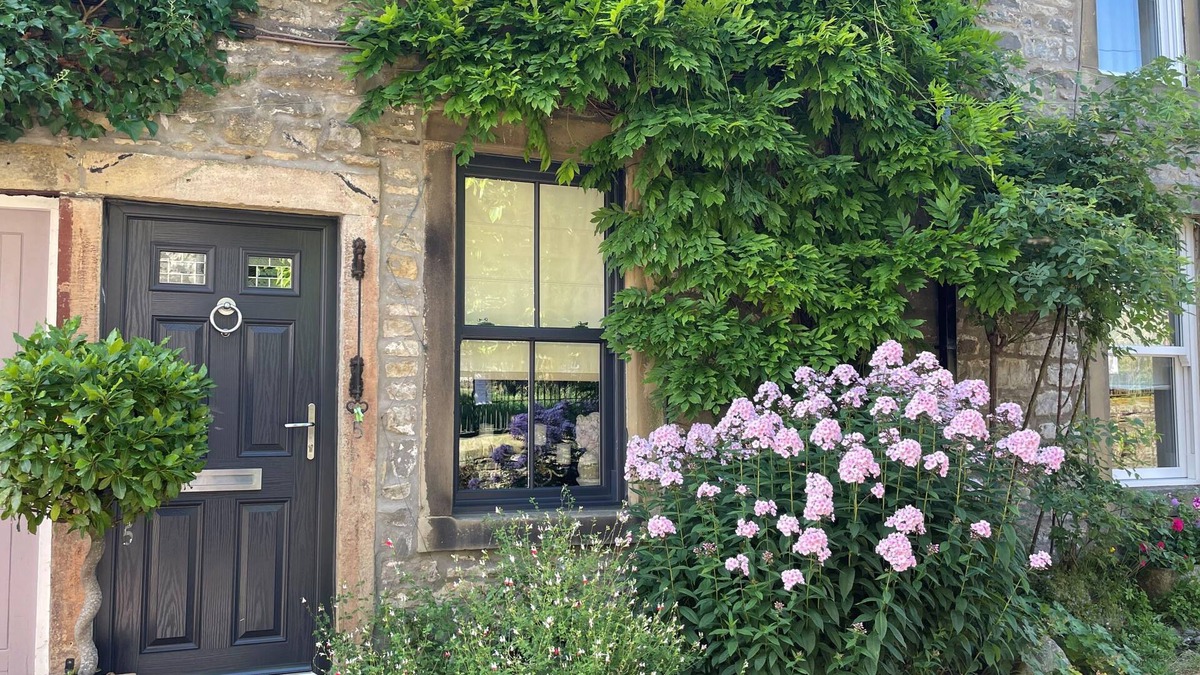 Grassington Cottage | THE COBBLES, pet friendly, character holiday cottage in Grassington