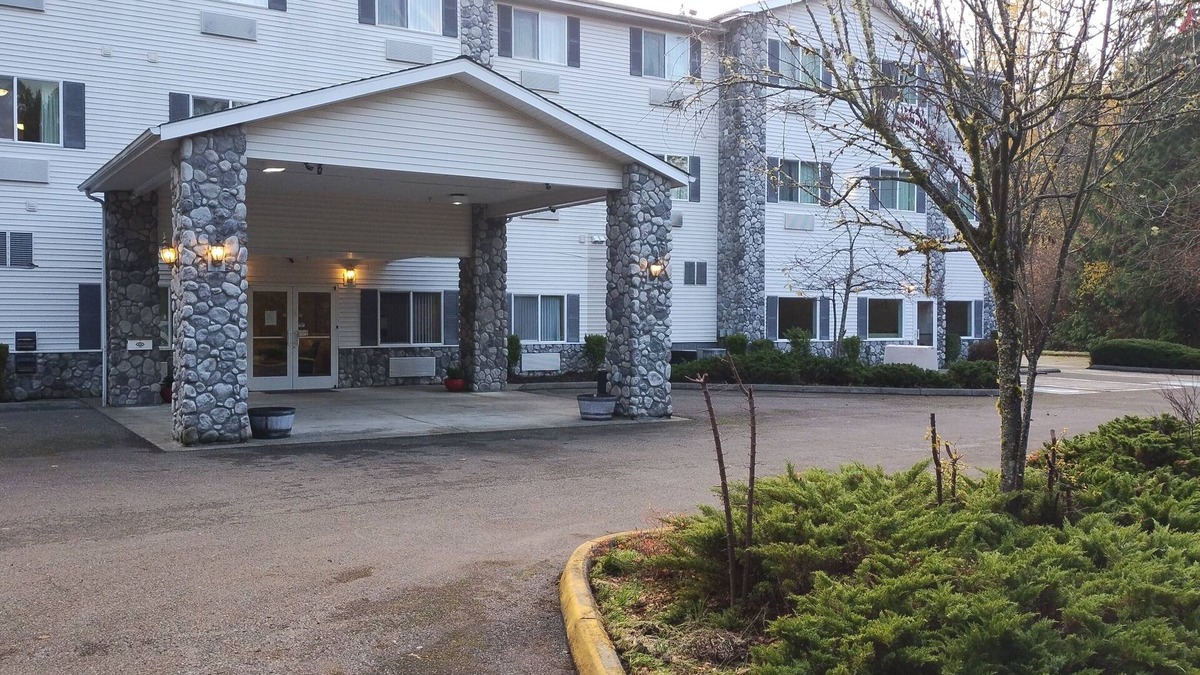 Tumwater Hotel | The Colony Inn