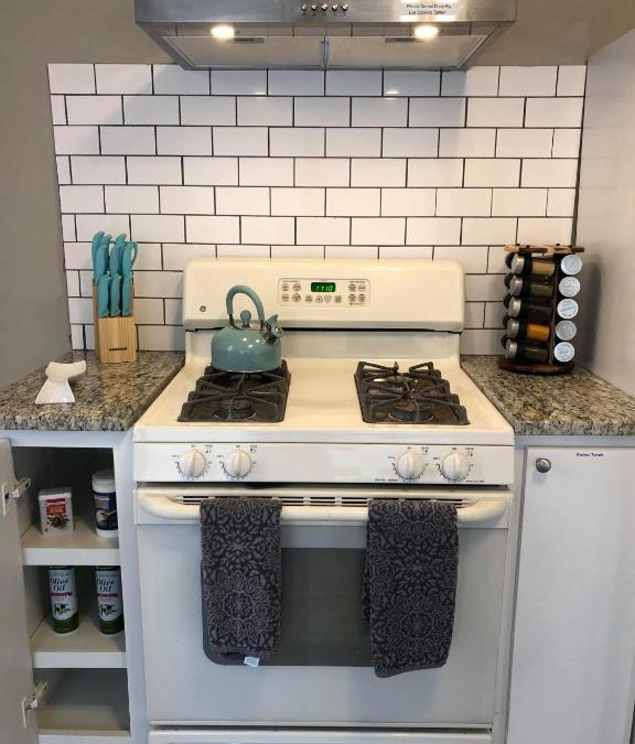 Baytown Apartment | The Comfi Coral - Large 1 Bedroom Studio A