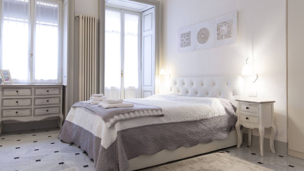 Como City Centre Apartment | THE COMO SECRET GARDEN charming in the heart of Como near monuments and lake