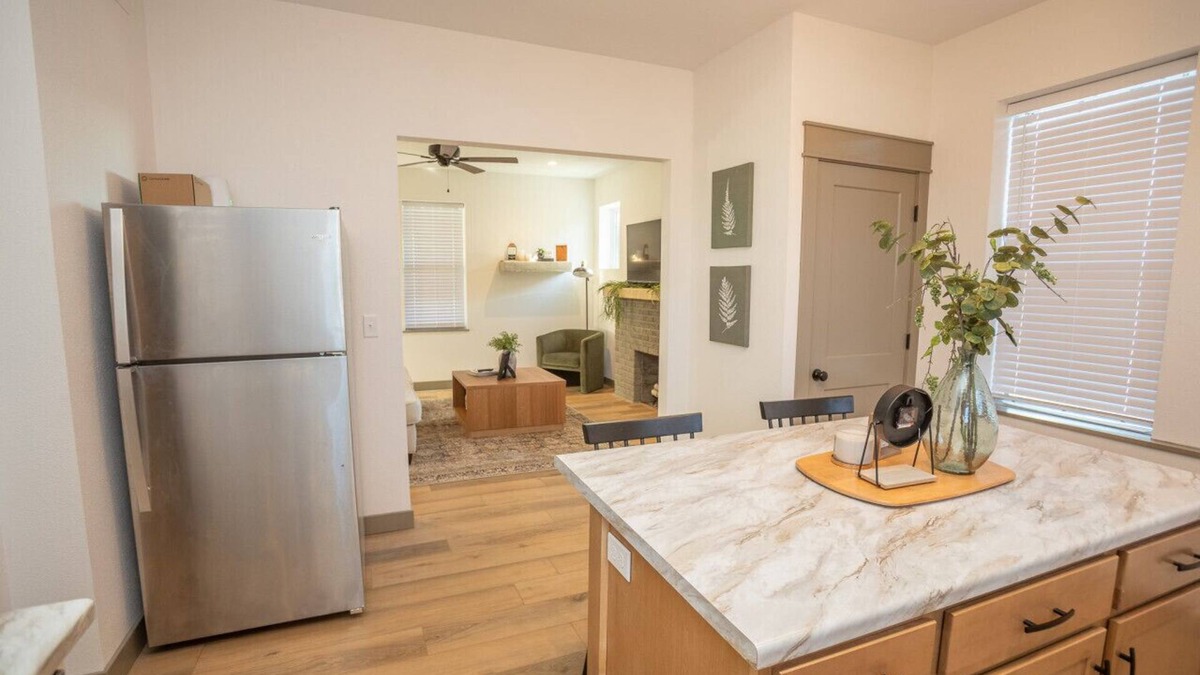 Jefferson City Apartment | The Condit Home- 1 Bedroom