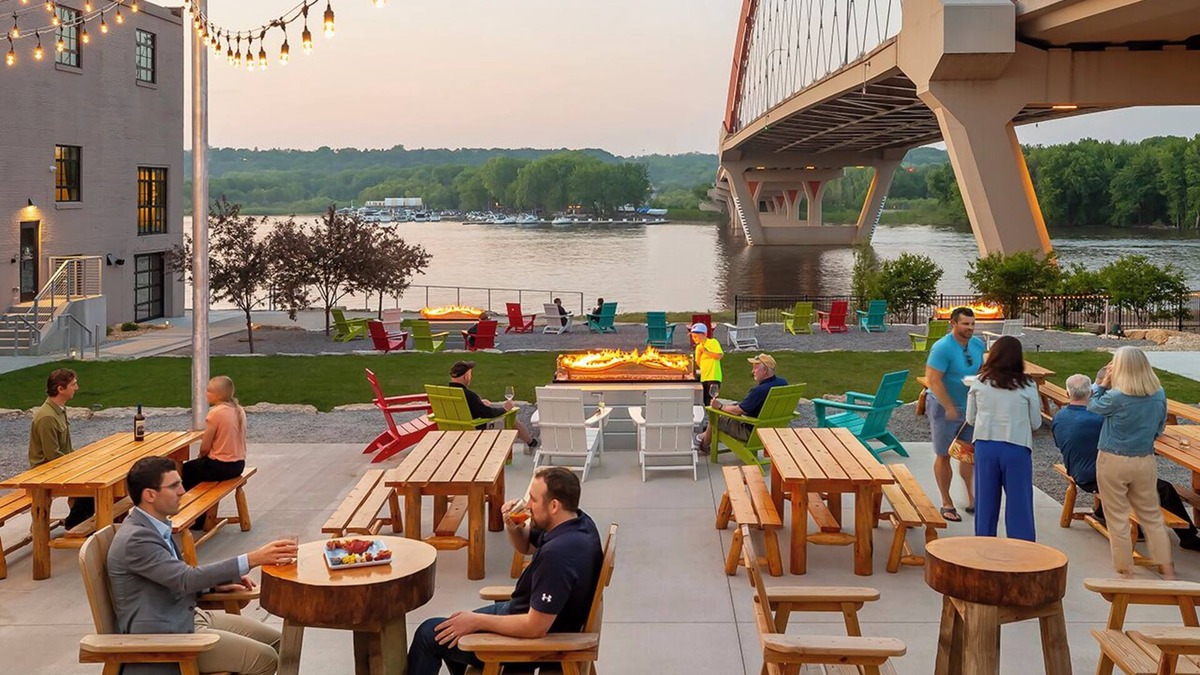 Hastings Hotel | The Confluence Hotel