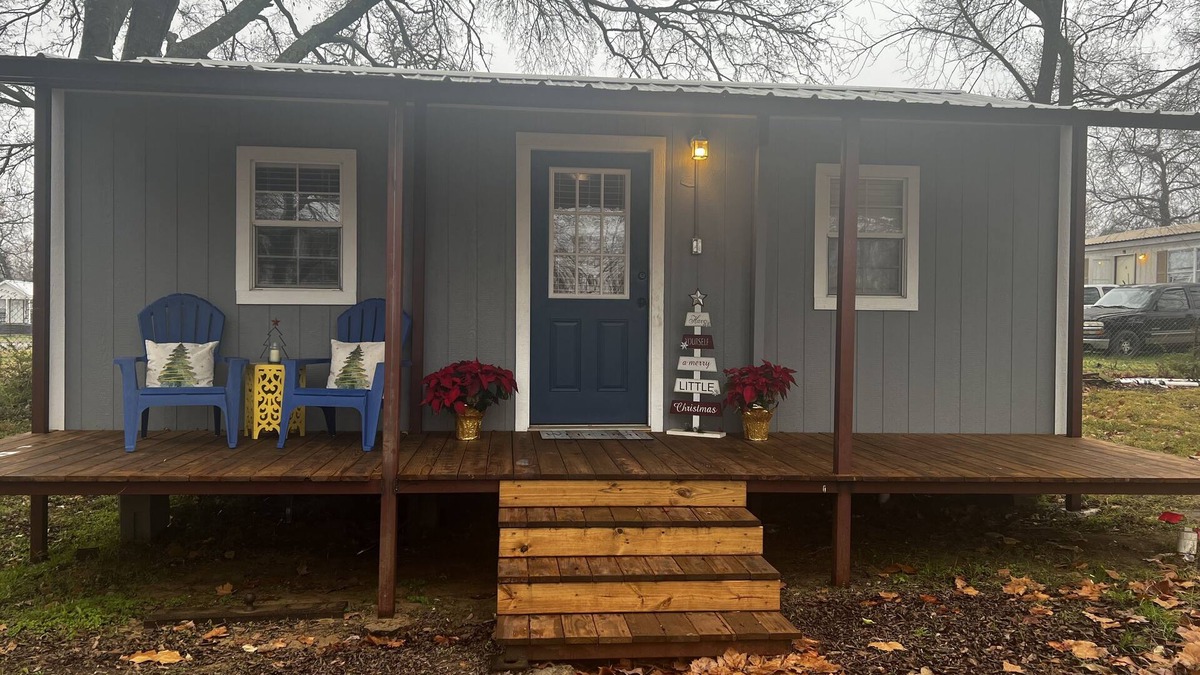 Caney Cabin | The Cool Blue Cabin