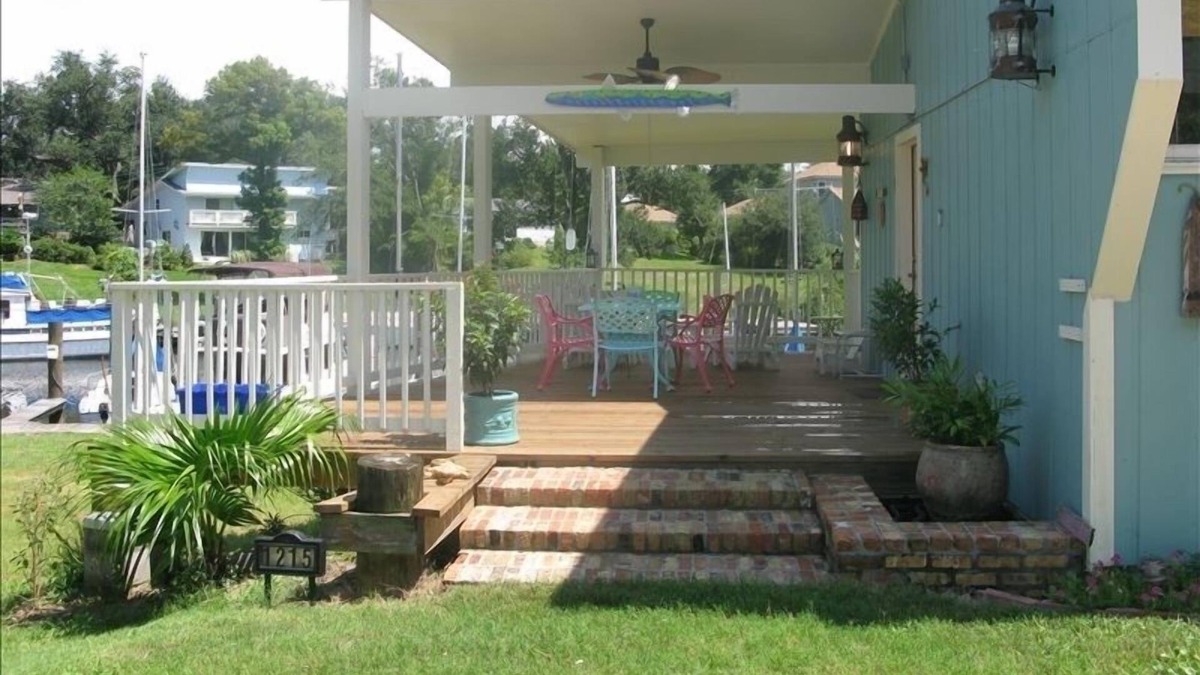 Biloxi Cottage | The coolest cottage in Ocean Springs!