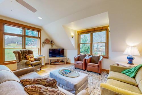 Plymouth House | The Coolidge Barn