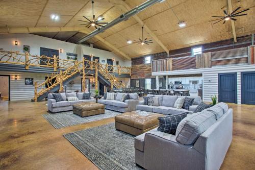Calera House | The Copper Roost Lake Texoma Escape with Hot Tub