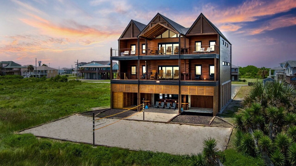 Crystal Beach House | The Coppertone Beach House - Where modern luxury meets the beach!