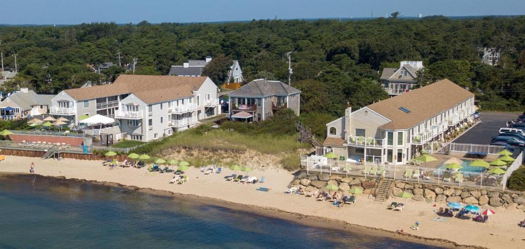Dennis Port Hotel | The Corsair & Cross Rip Oceanfront