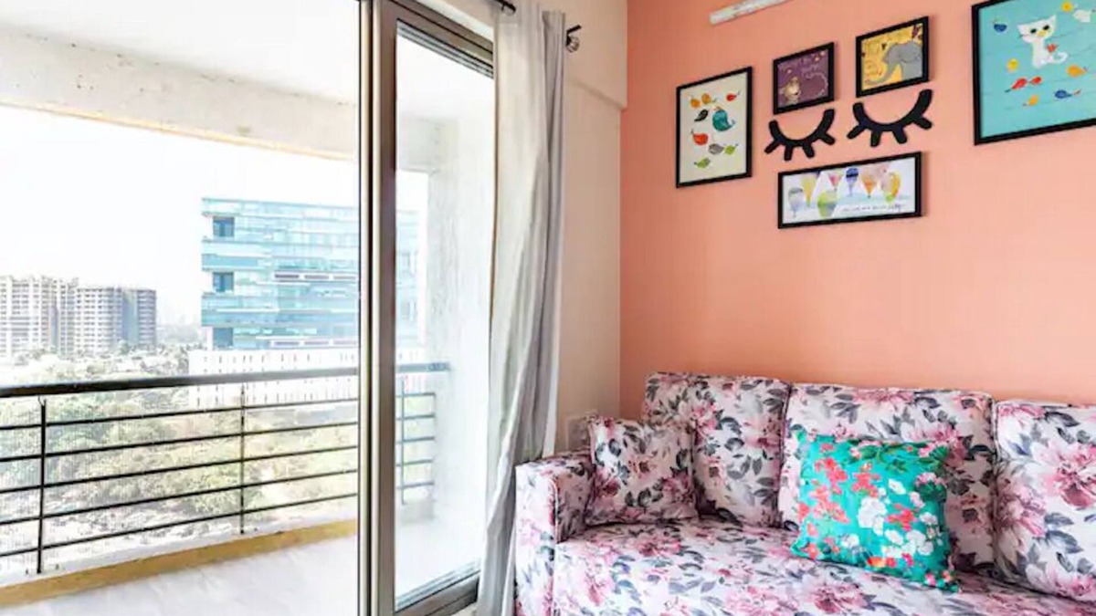 Mumbai Apartment | The Cosmopolitan - Chembur Spacious 610 Sq Ft