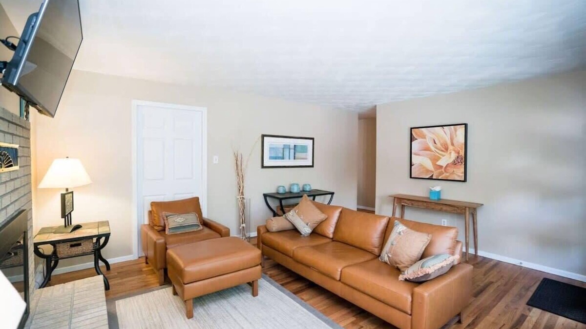 Castlewood House | The Costilla Connection/Denver Tech Center