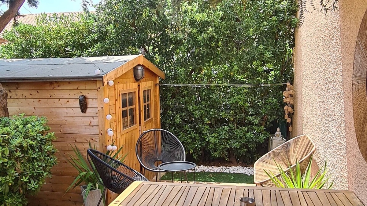 Six-Fours-les-Plages Apartment | The " Cosy Garden"