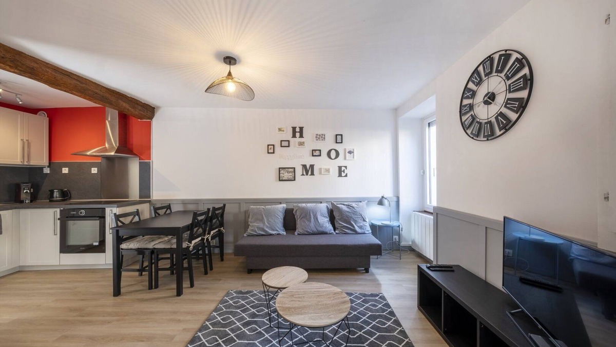 Saint-Cheron Apartment | The Cosy Nest ~ Comfort ~ Parking ~ Terrace