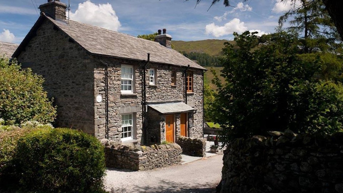 Troutbeck Cottage | THE COSY PEACOCK, pet friendly, with open fire in Troutbeck