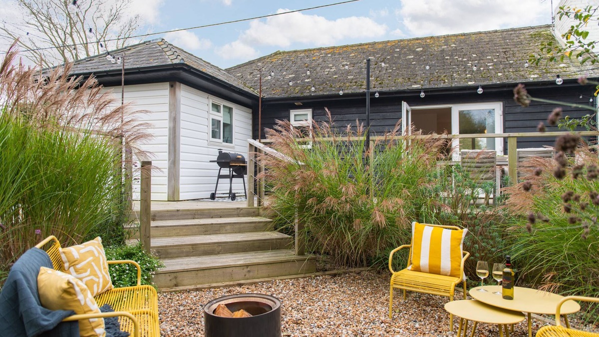 Icklesham Cottage | The Cot - a holiday let that sleeps 6 guests in 3 bedrooms