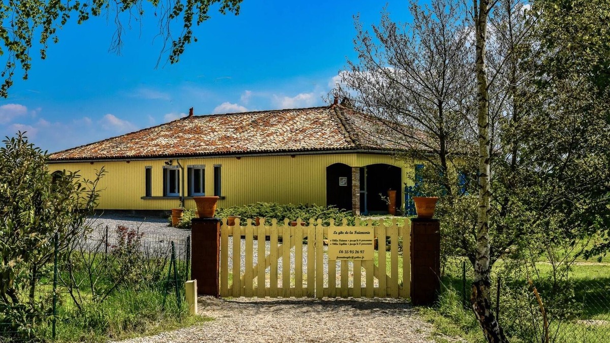 Passavant-en-Argonne House | The cottage of the pottery for 6 to 15 people.