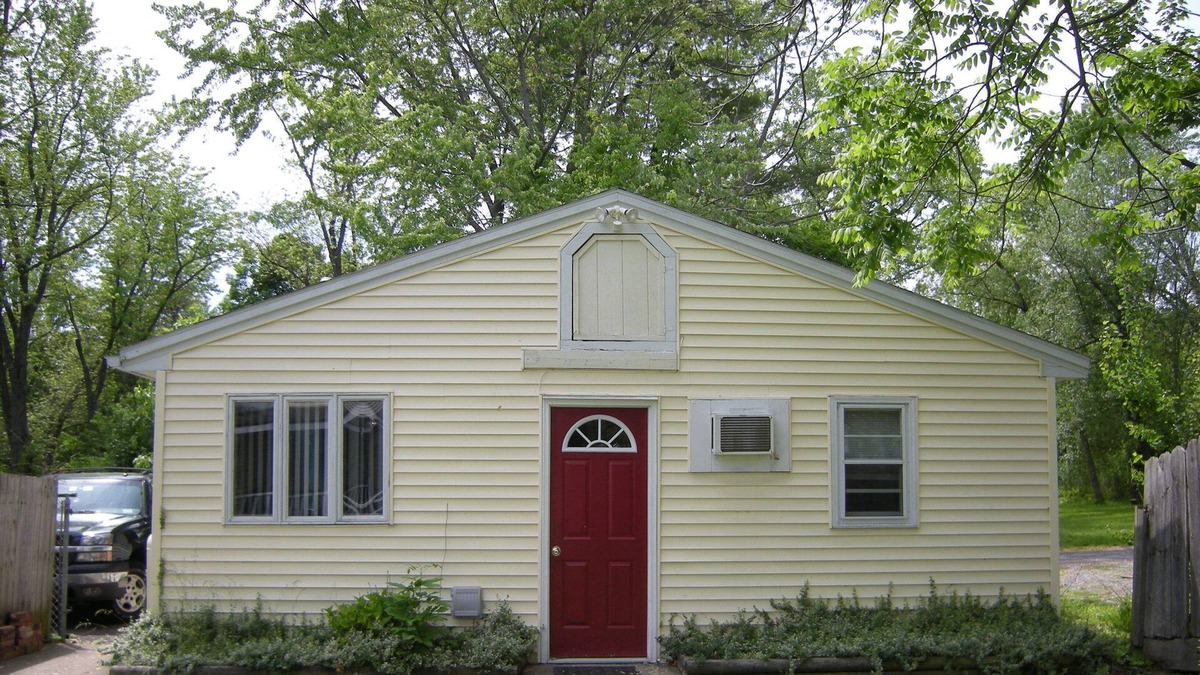 Ballston Spa House | The Cottage @ 51 Center REAR