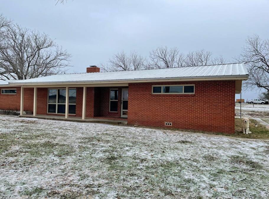Hico House | The Cottage At Circle4B Ranch!