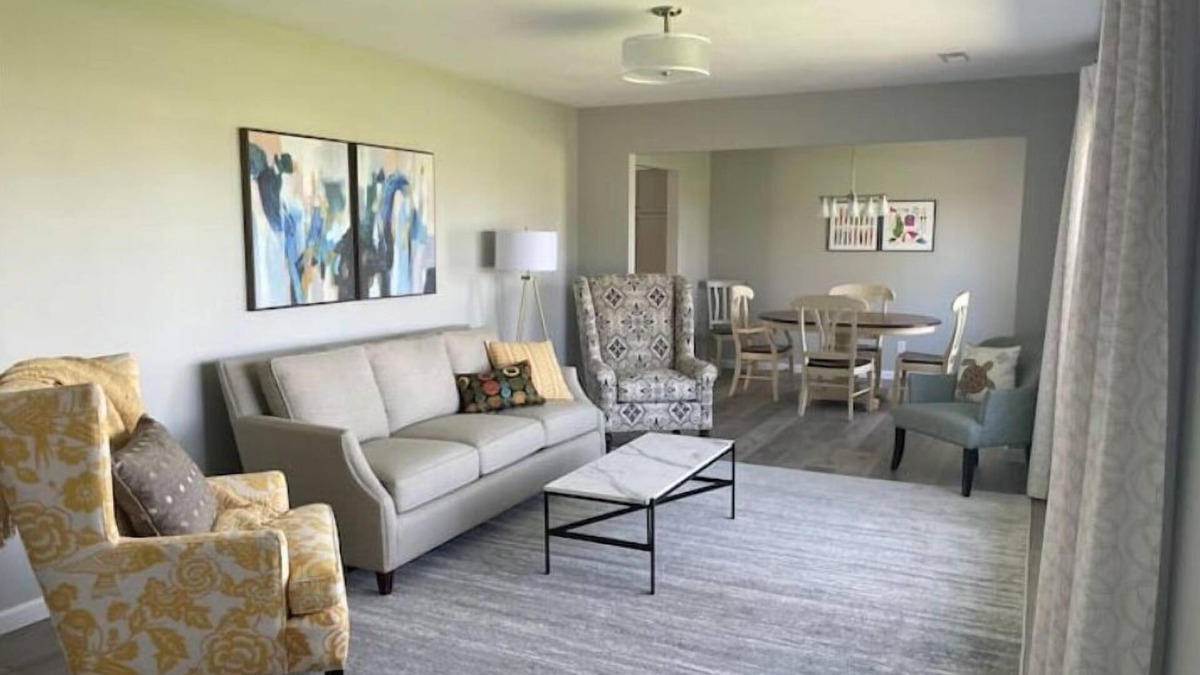 Auburn House | The Cottage at Edgewood