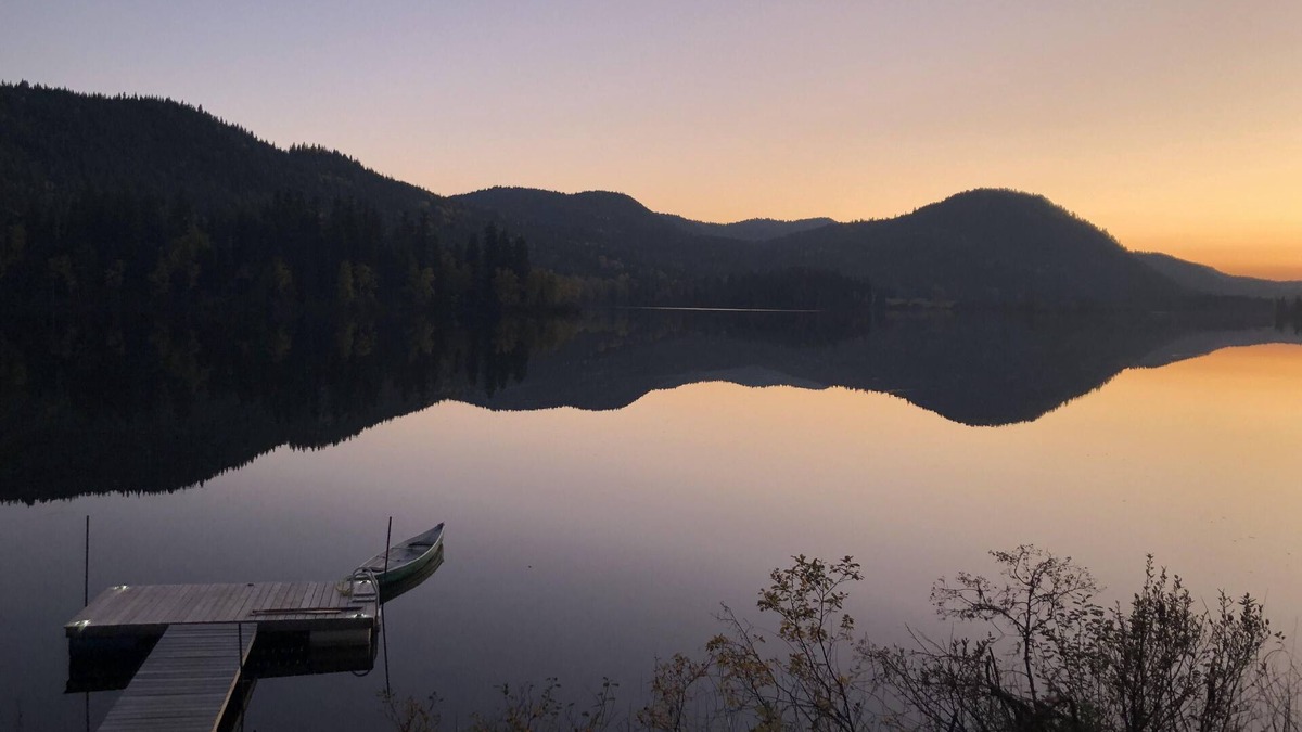 Eagle Creek House | The Cottage at Hawkins Lake: a Lakefront Paradise