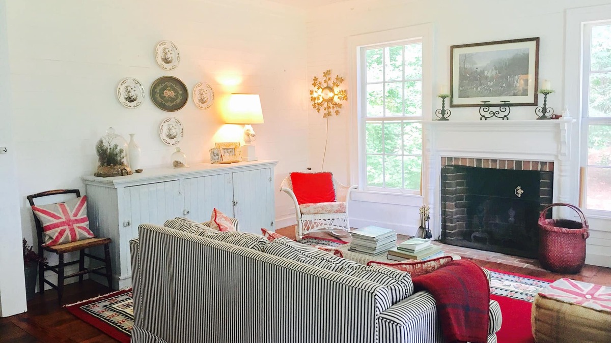 Salisbury House | The Cottage at Henry Connor Bost Farm