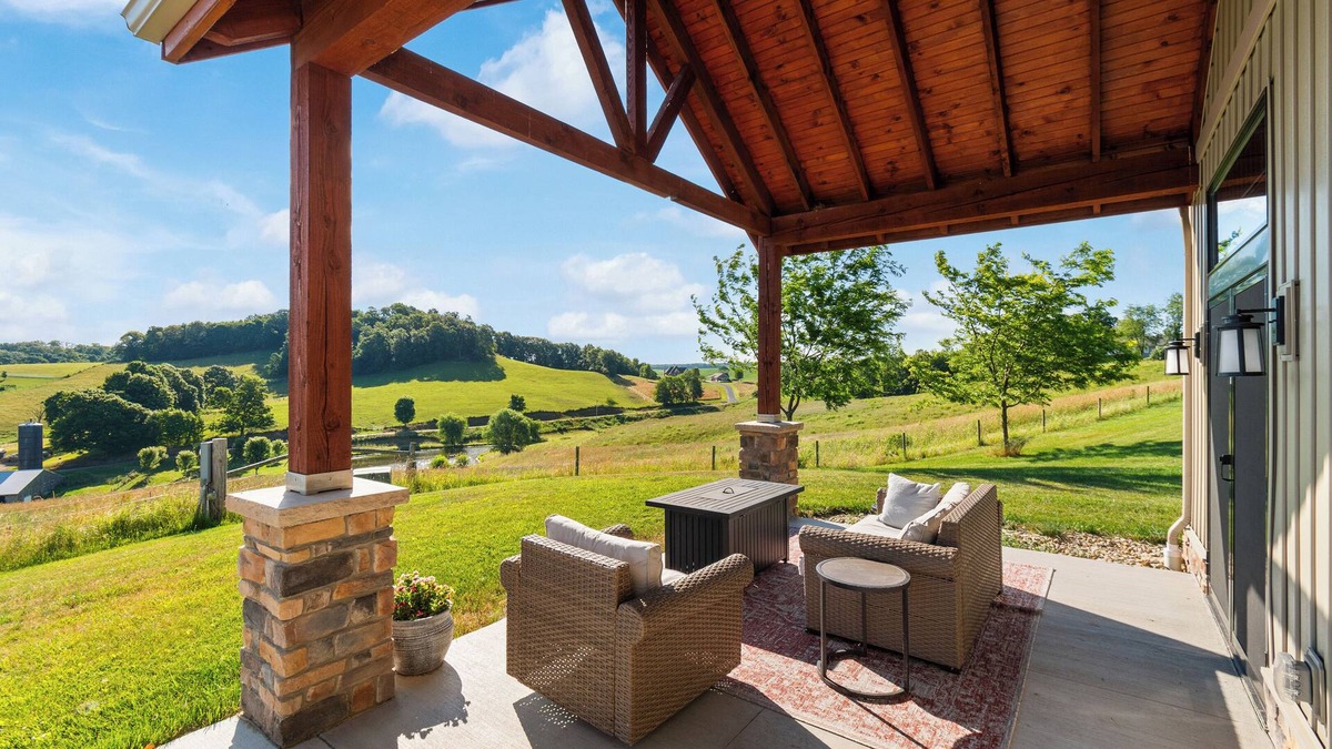 Sugarcreek Cottage | The Cottage at Heritage Hill
