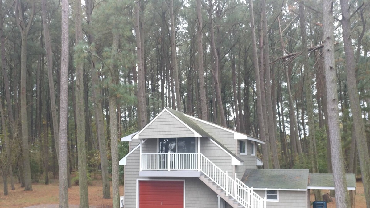 Marion Station Cottage | The Cottage at Kingsbay Mansion Executive B&B