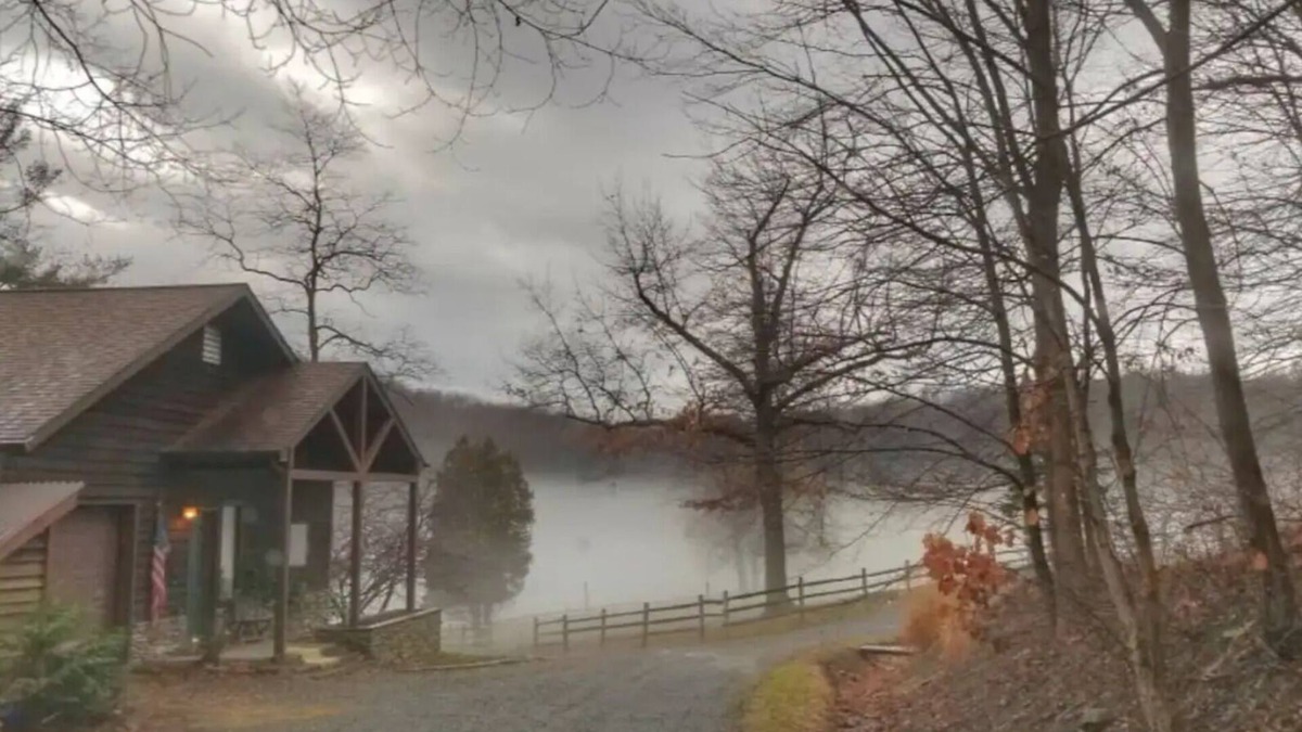 Racine Cottage | The Cottage at Lake Tranquility