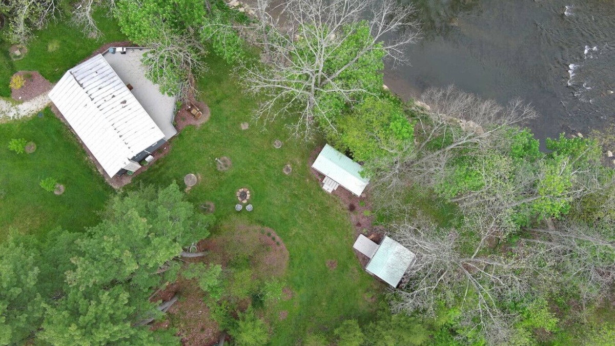 Howard Cottage | The Cottage at River's Bend