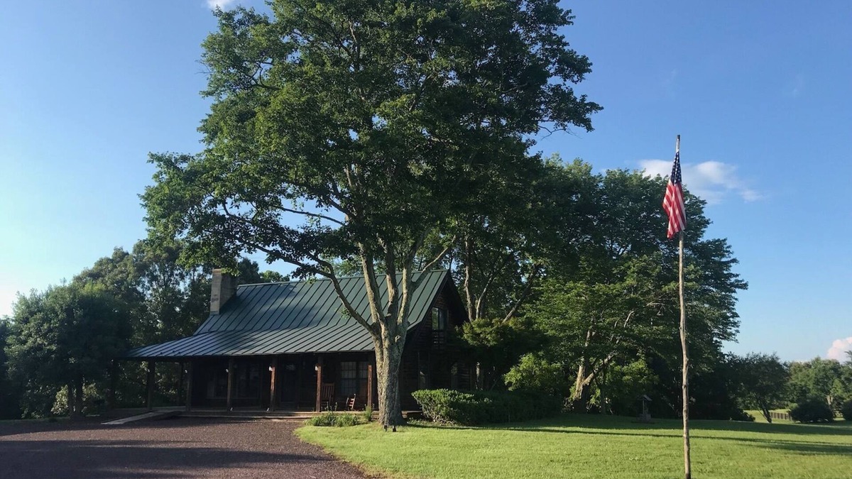 Stanardsville Cabin | The Cottage at Still Pond Farm – Horse Farm near Charlottesville & Shenandoah