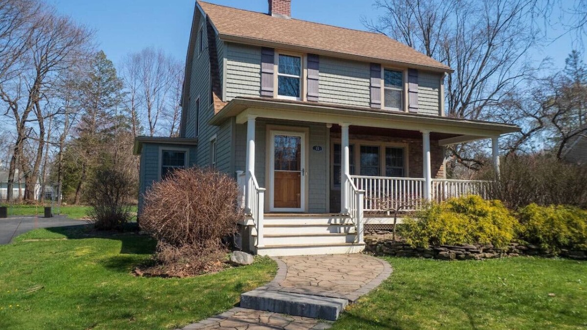 Lakewood House | The cottage by the lake