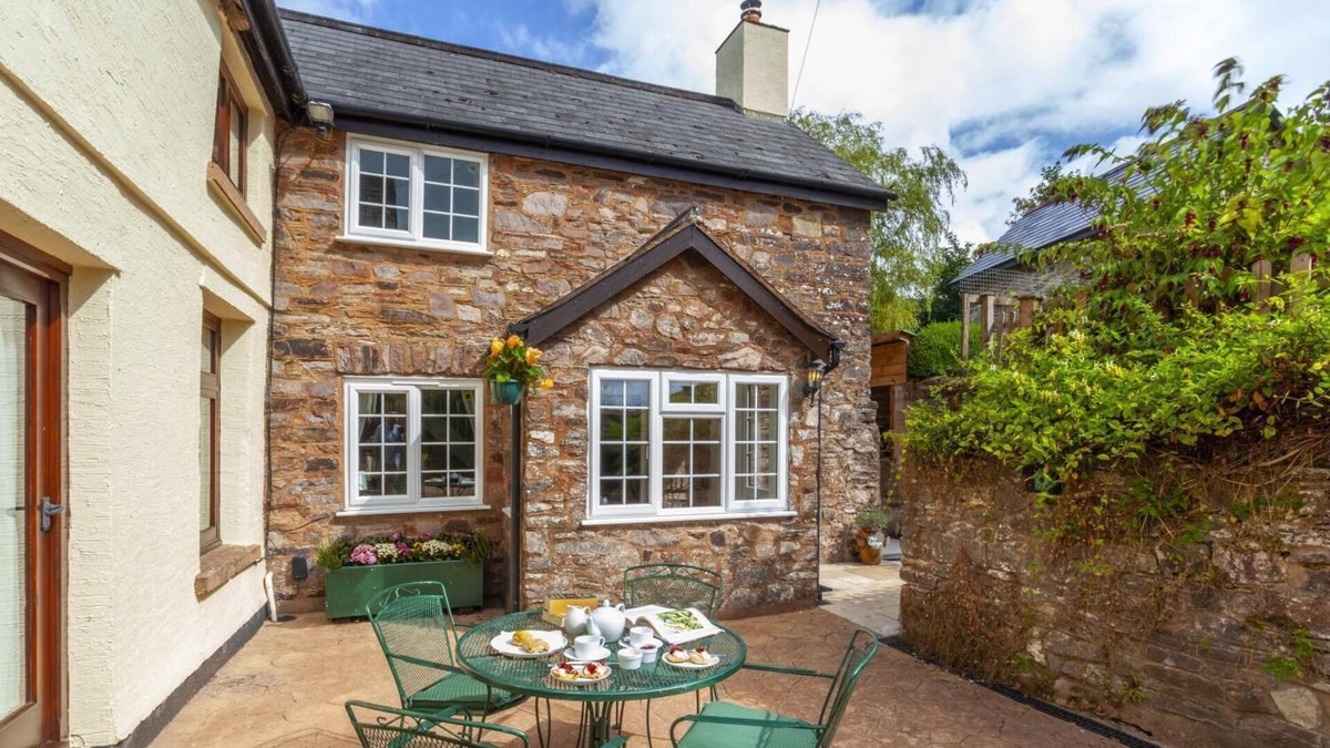 Brushford Cottage | The Cottage, Catford House