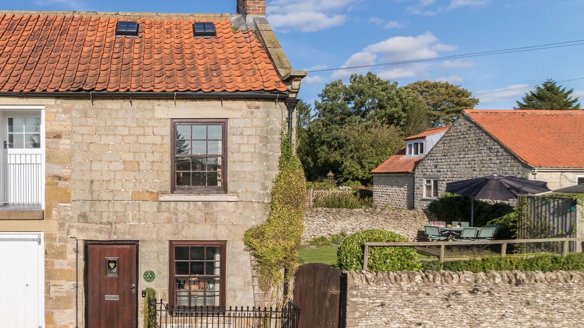 Gillamoor Cottage | The Cottage Gillamoor York, with wood burner, wifi and good local pub