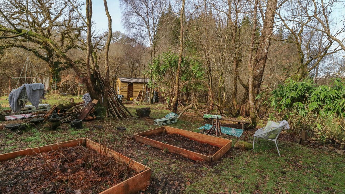 Taynuilt Cottage | The Cottage In The Woods