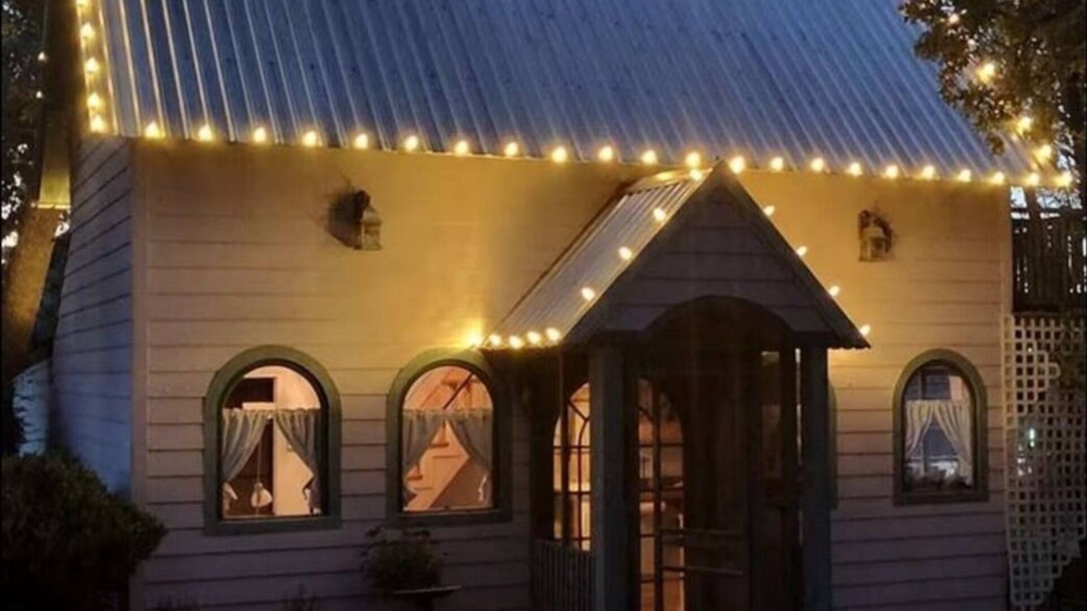 Graham House | The Cottage on Lake Graham