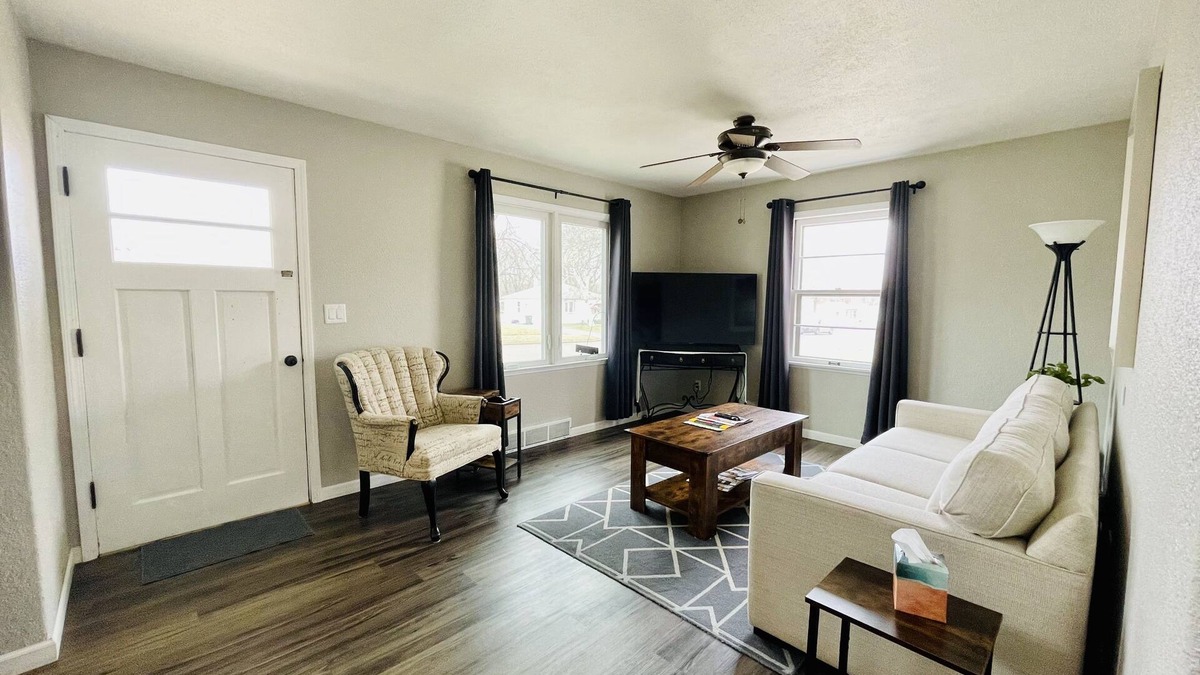 Sioux Falls House | The Cottage on Lowell, Near I-229, Sleeps 6, Dog Friendly