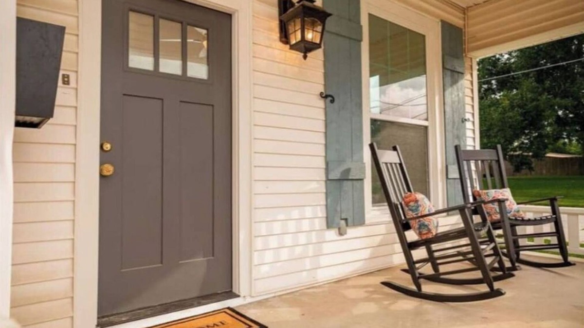 Brenham Cottage | The Cottage on Main