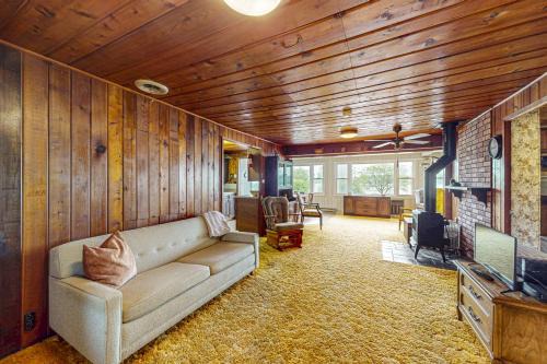 East Jordan House | The Cottage